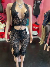 Load image into Gallery viewer, lace me UP